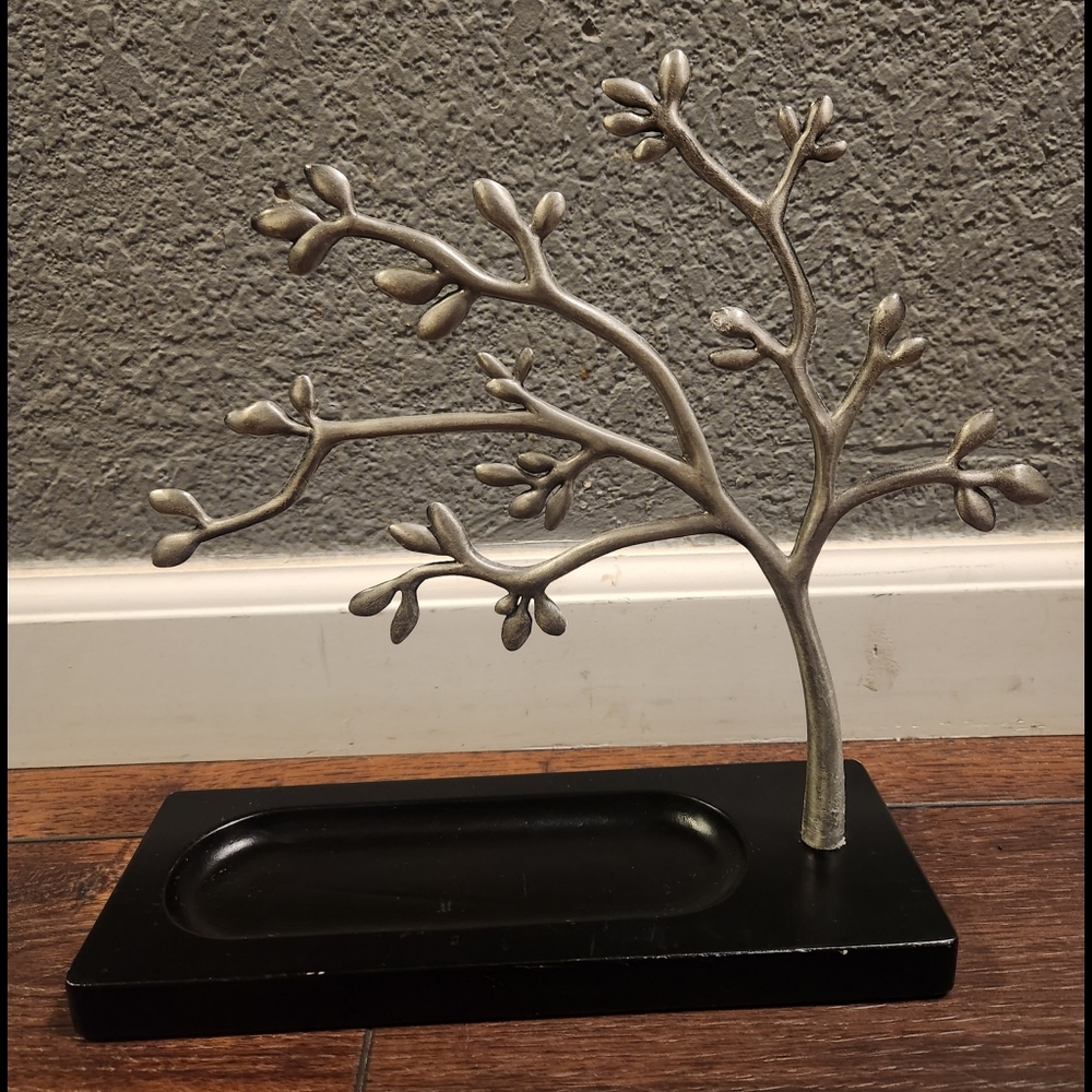 Metal Tree Jewelry Stand